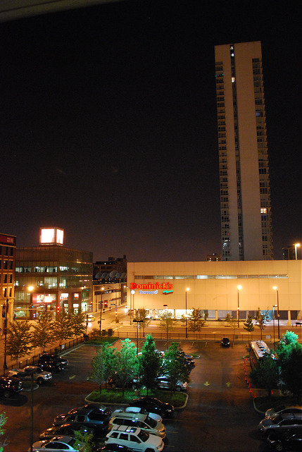 7708721638_d4253ce40b_z